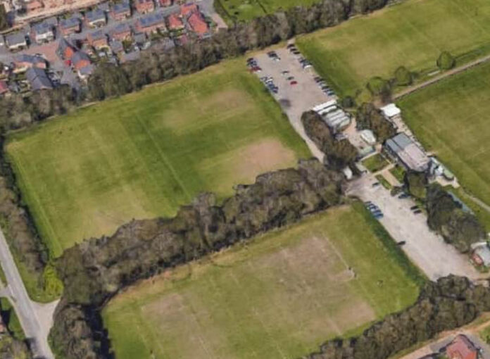 the worthing rugby club wants to build new padel courts.