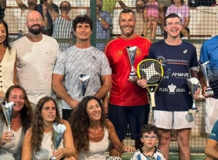 mojacar holds padel and domino tournaments